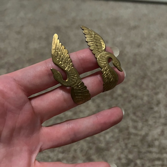 We Dream In Colour Crane Hoop Earrings - Picture 3 of 4